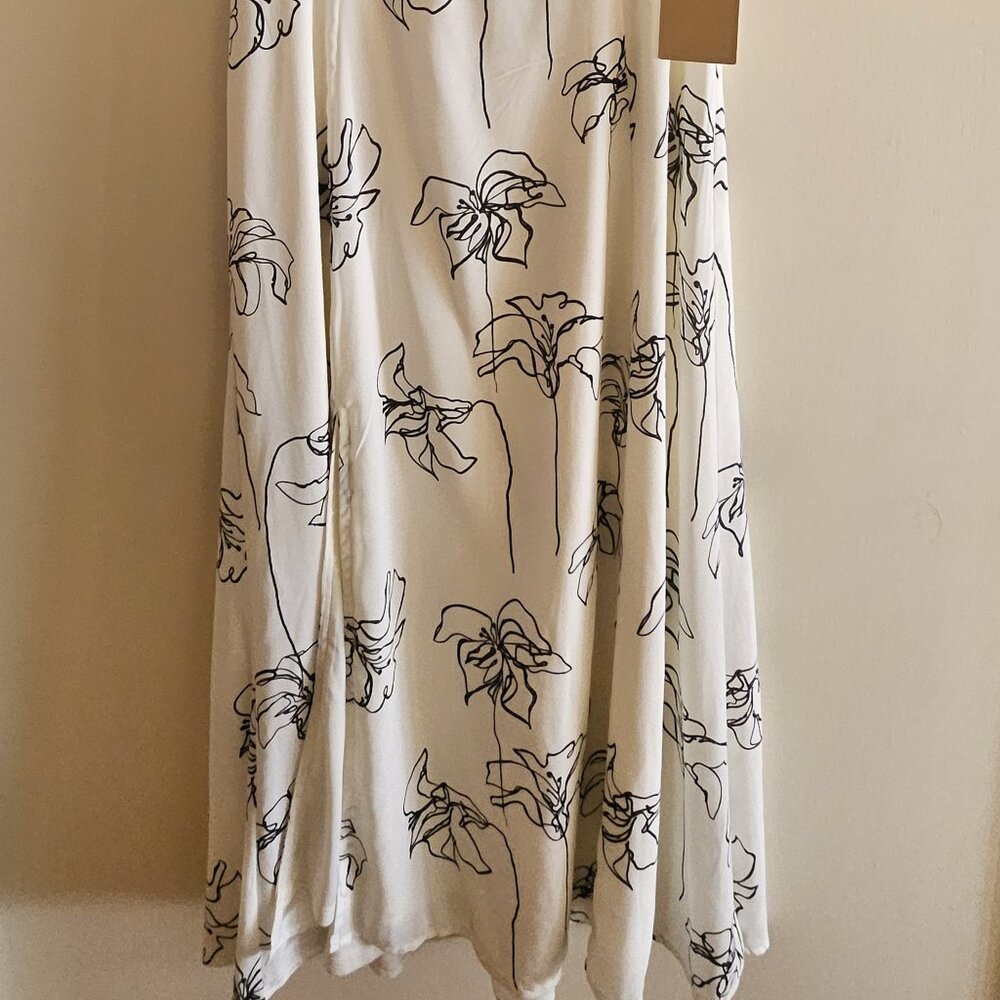 NWT - Halogen Sleeveless Dress - White and Black - Picture 2 of 6